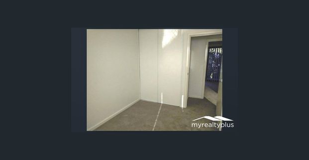 Spacious Riverside Apartment in a Peaceful Location - Photo 1