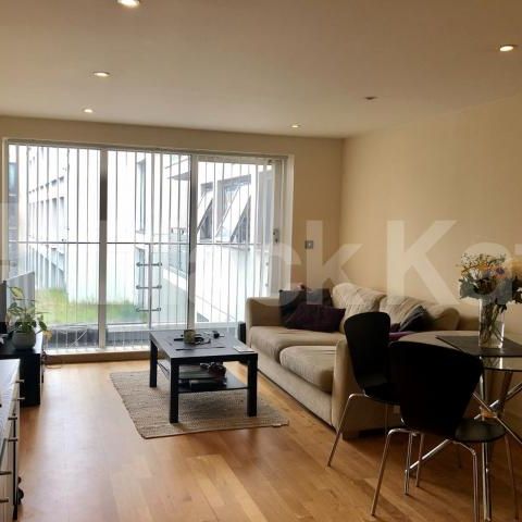 Superbly located & includes Parking and Water Rates - Photo 1