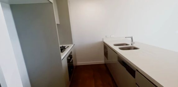 2 bed 2 bath*705 - Photo 2