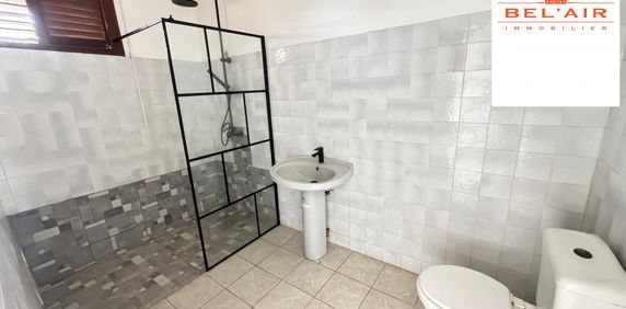 Location Appartement 4 pièces 87m² LE VAUCLIN 97280 - Photo 2