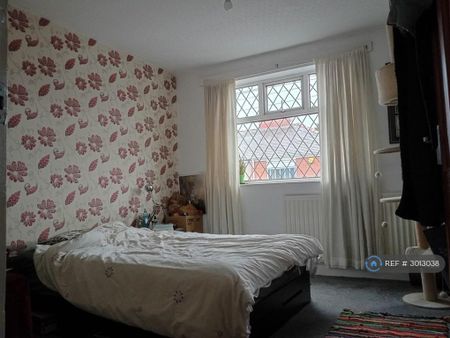 2 bedroom terraced house to rent - Photo 4