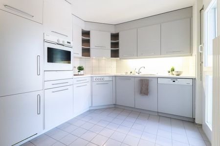 Gemütliche 3.5 Zimmerwohnung im 2.OG (mit Lift) - Photo 3