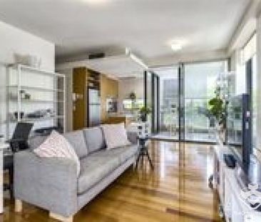 SPACIOUS 2 BED + 2 BATH APARTMENT LOCATED IN THE BEST BUILDING OF S... - Photo 1