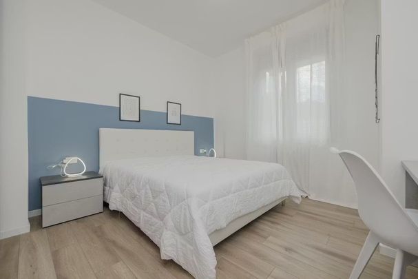 Via Luca Signorelli, Milan, Lombardy 20154 - Photo 1