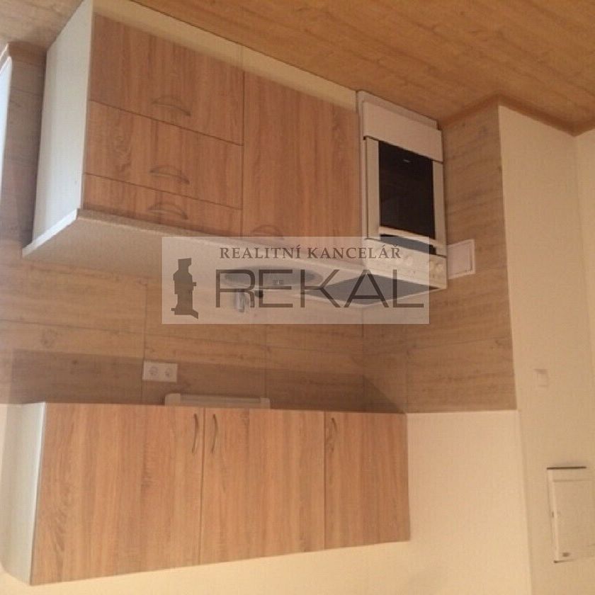 Pronájem bytu 2+kk 48 m² - Fotografie 1