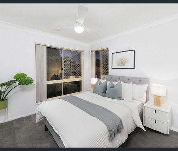 Spacious 4-Bedroom Family Home with Swimming Pool in Prime Calamval... - Photo 5