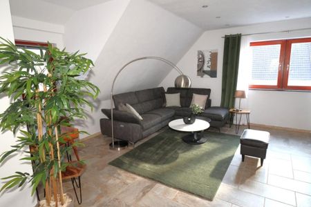 Möblierte 2-Zimmer Einlieger Wohnung mit separatem Eingang im Einfamilienhaus, Erstbezug - Photo 2