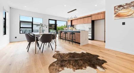 Experience Luxury Living in the Heart of Glendowie - Photo 4