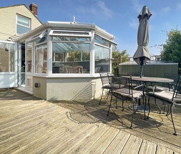 4 bedroom semi-detached house to rent - Photo 4