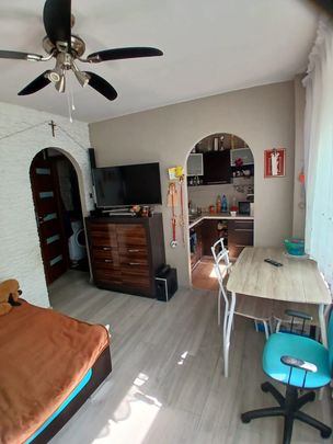 2 pokojowe mieszkanie, 32.18m2, IV piętro, umeblowane, Os. Asnyka - Photo 1