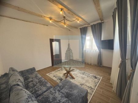 Casă renovată integral, mobilată și utilată – Șch... - Fotografie 2