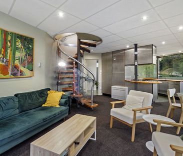 Maraetai, Unique With View, 3 Bedrooms - Photo 3