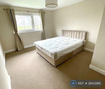 2 bedroom flat to rent - Photo 6