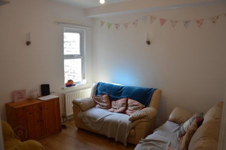 18 Harleston Street, Stranmillis, Belfast, BT9 5FS - Photo 2