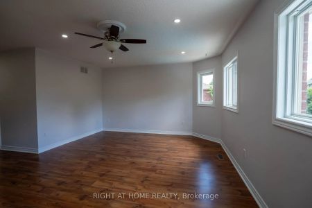 Property For Lease | W9007939 - Photo 5