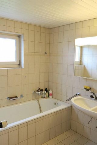 Top-Wohnlage mit Gartensitzplatz - Foto 4