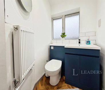 House share to rent - Photo 3