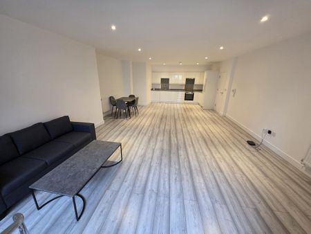 2 bedroom flat to rent - Photo 3