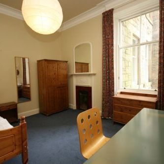 82 1F1 Strathearn Road, Marchmont - Photo 1