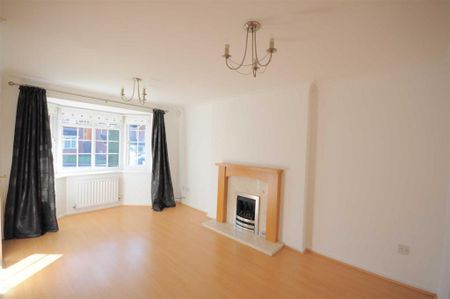 3 bedroom detached house to rent - Photo 5