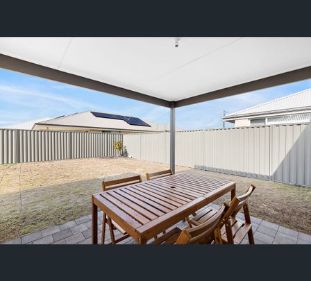 5 Parsons Way, South Yunderup, WA 6208 - Photo 1