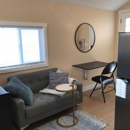 $1800 furnished studio in Kits - Photo 1