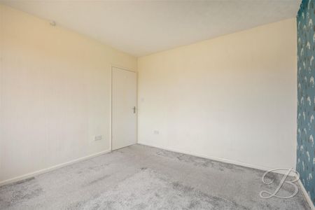 3 bedroom - Photo 5