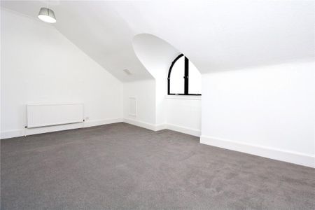 4 bedroom apartment to rent - Photo 3