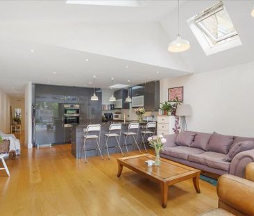 3 bedroom maisonette to rent - Photo 2