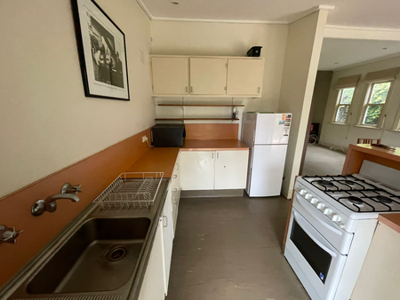 10 Carrington Street, Hawthorn, VIC - Photo 4