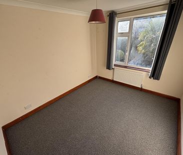 Dulverton Avenue, Coundon, Coventry - Photo 4