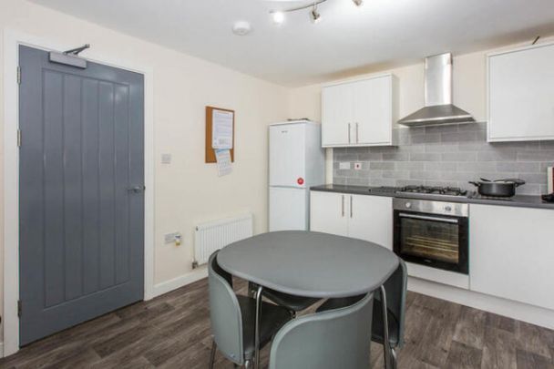 Room 2, 1 St John Street, , UK - Photo 1