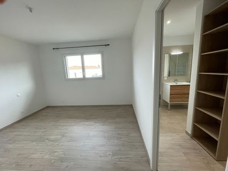 Location maison 6 pièces, 187.00m², Rouffiac-Tolosan - Photo 2