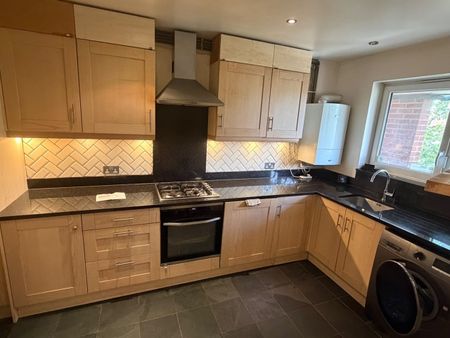 3 Bed Maisonette, Clarence Lane, SW15 - Photo 5