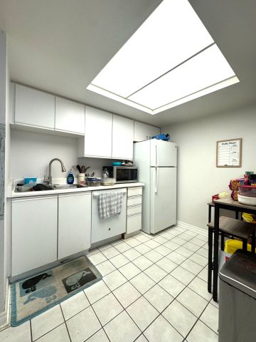 For Lease - 4460 Tucana Court Unit# 1807 (PRIMARY BEDROOM), Mississauga, Ontario - Photo 4