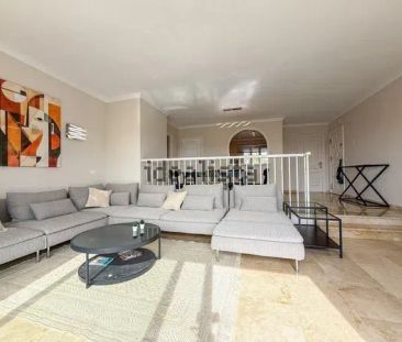 Alquiler de piso en Ur Balcon Benavista Ndup-LESTEPONA (málaga) s/n - Photo 2