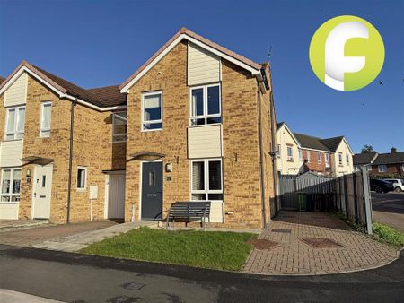 3 bedroom semi-detached house to rent - Photo 3