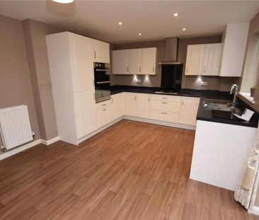 3 bedroom semi-detached house to rent - Photo 6