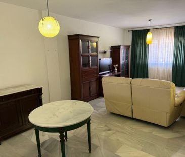 Apartamento planta baja en alquiler en Malaga - Photo 4