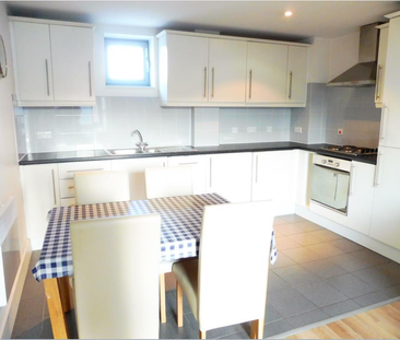 Golate Court, CARDIFF - Photo 2