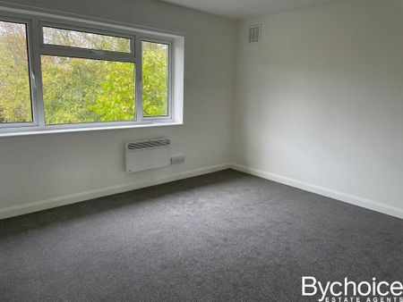 3 bedroom detached house to rent - Photo 4