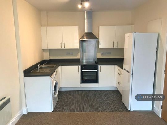 1 bedroom flat to rent - Photo 1