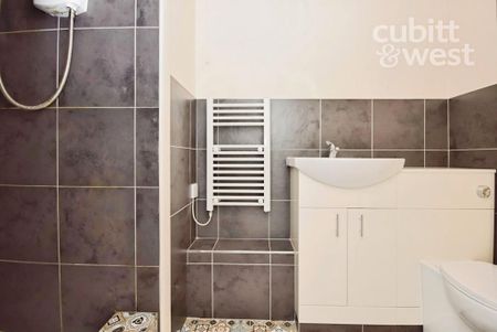 Studio to rent - Photo 5