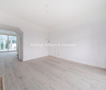 3 bedroom semi-detached house to rent - Photo 3