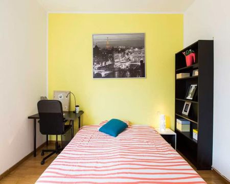 Via Volterra, Milan, Lombardy 20146 - Photo 2