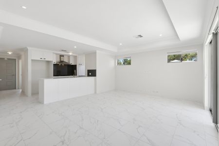 Hers and His at Hesperia - Photo 5