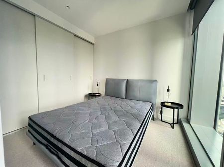 1 Bedroom 1 Study apartment - West Side Place - Photo 3