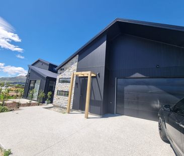 Jacks Point - Photo 1