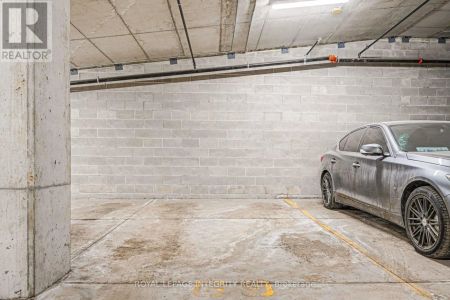 217 - 1350 HEMLOCK ROAD - Photo 5