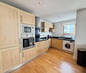 2 bedroom flat to rent - Photo 4